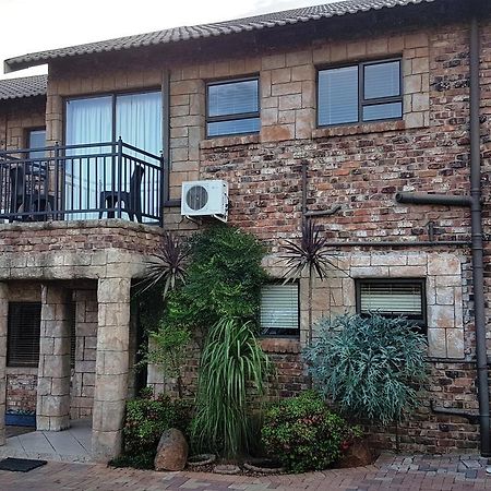 Tsessebe Guesthouse Блумфонтейн Экстерьер фото