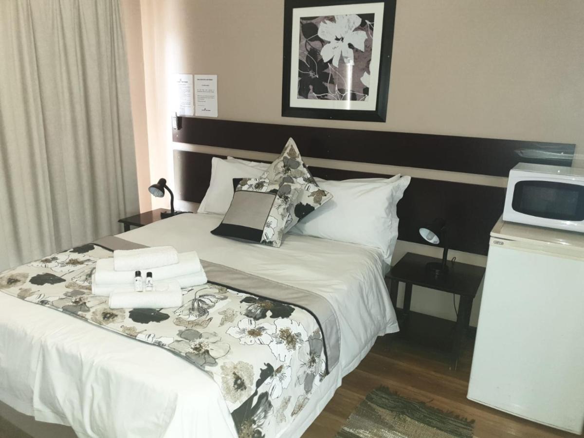 Tsessebe Guesthouse Блумфонтейн Экстерьер фото