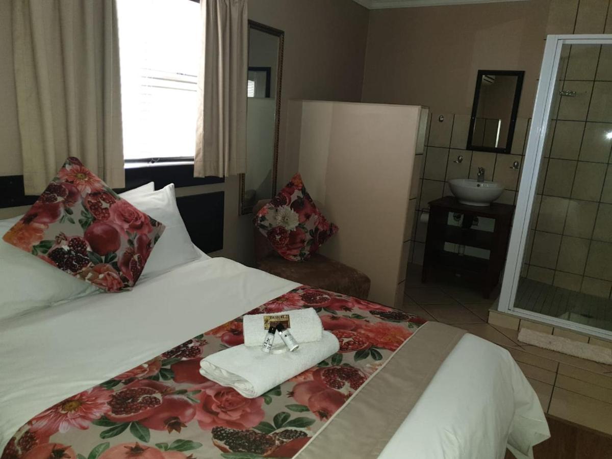 Tsessebe Guesthouse Блумфонтейн Экстерьер фото