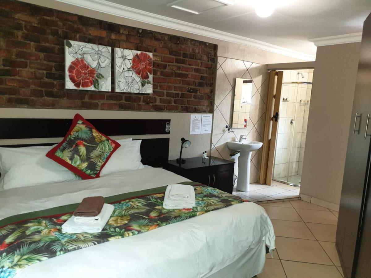 Tsessebe Guesthouse Блумфонтейн Экстерьер фото