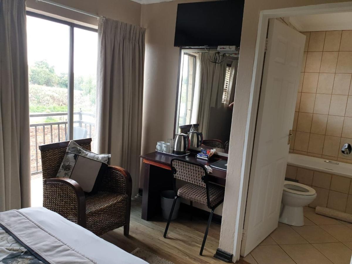 Tsessebe Guesthouse Блумфонтейн Экстерьер фото